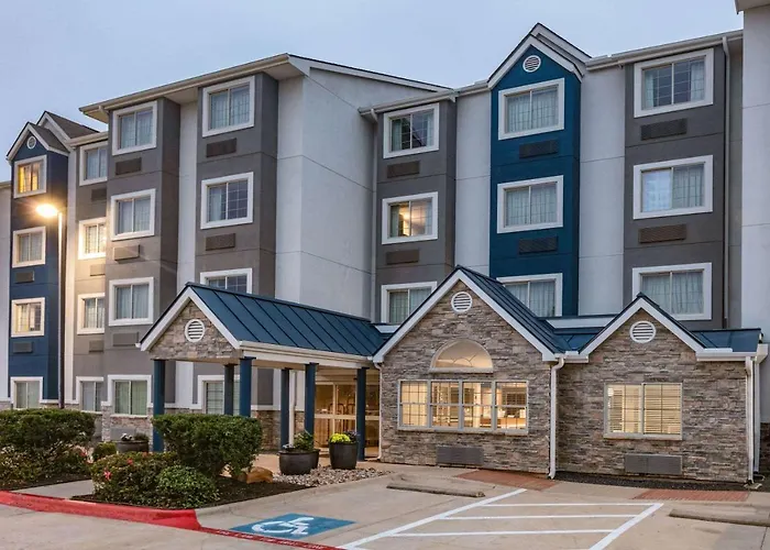 Microtel Inn & Suites By Wyndham Austin Airport