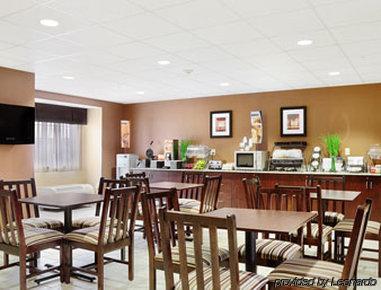 Microtel & By Wyndham Airport Hotel